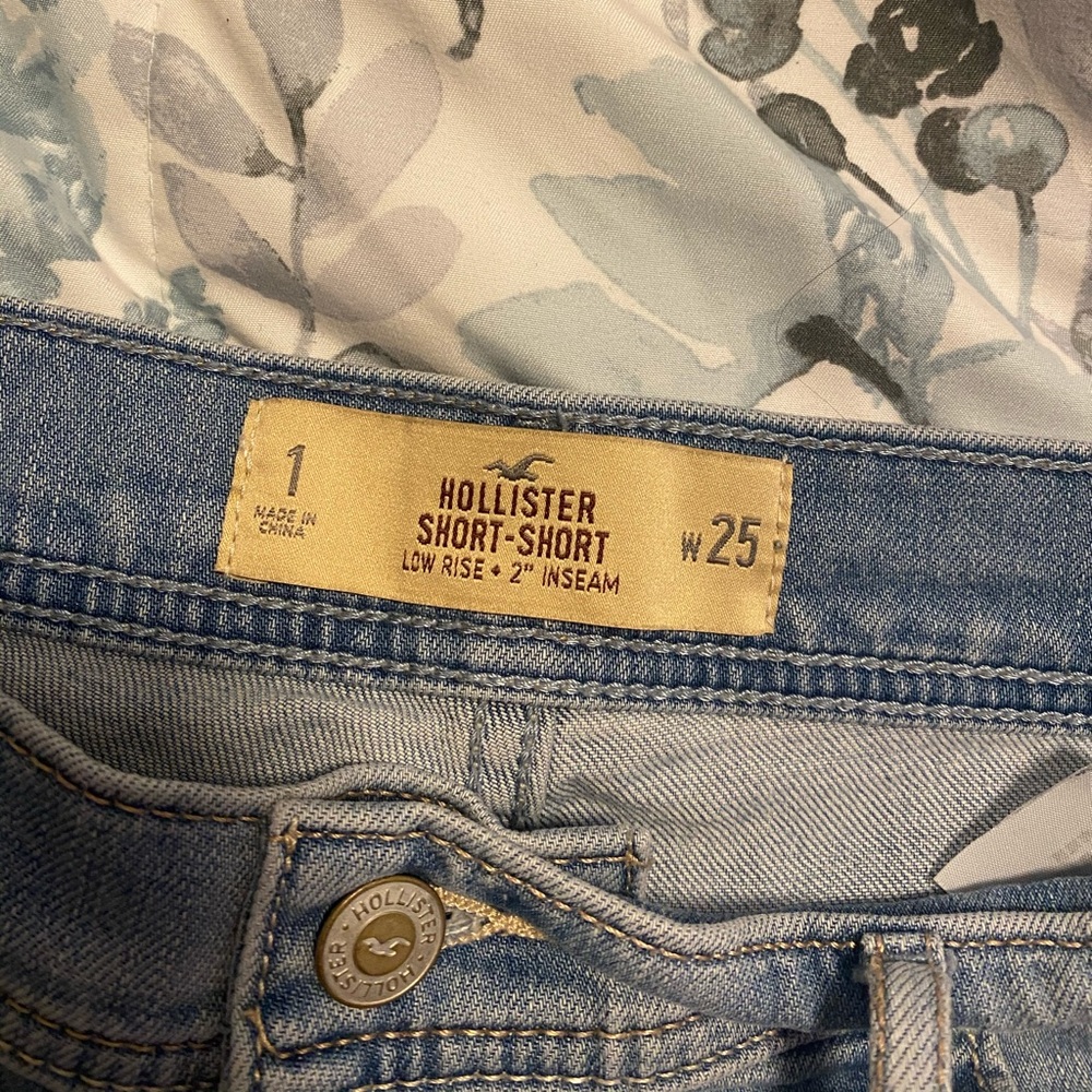 Jean shorts - Picture 2 of 3